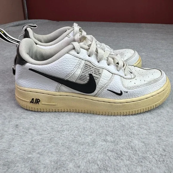 Nike Air Force 1 LV8 Utility GS Shoes Youth Sz 5Y Overbranding White AR1708-100 - Picture 5 of 10